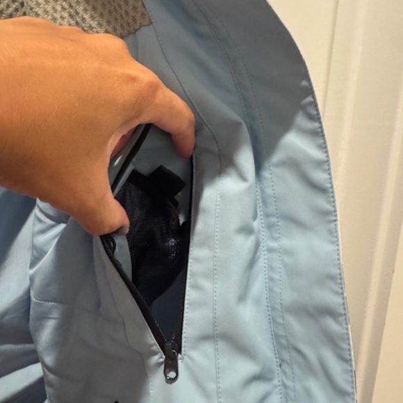 Women's Roxy Ski/Snowboard Jacket, XS - Picture 5 of 9